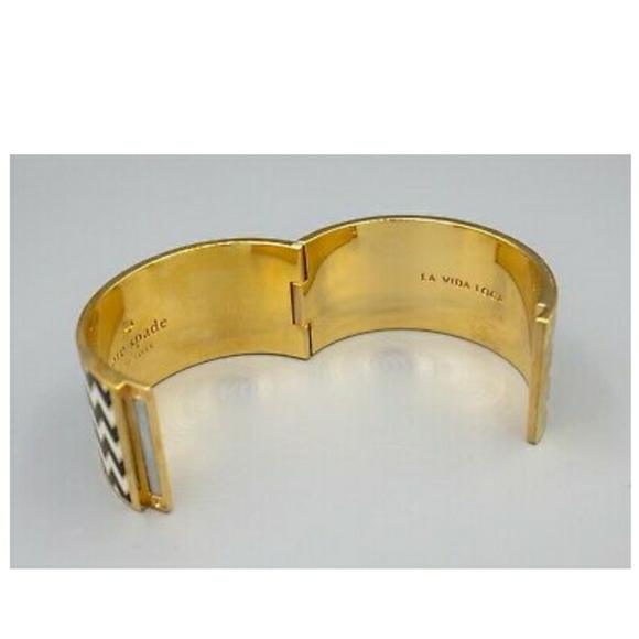 Beautiful Classic Kate Spade Statement Cuff in like New condition 🤍🖤🤍🖤 - Picture 5 of 8